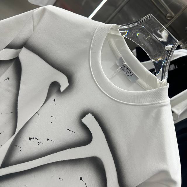 Valentino Graphic T-Shirt white