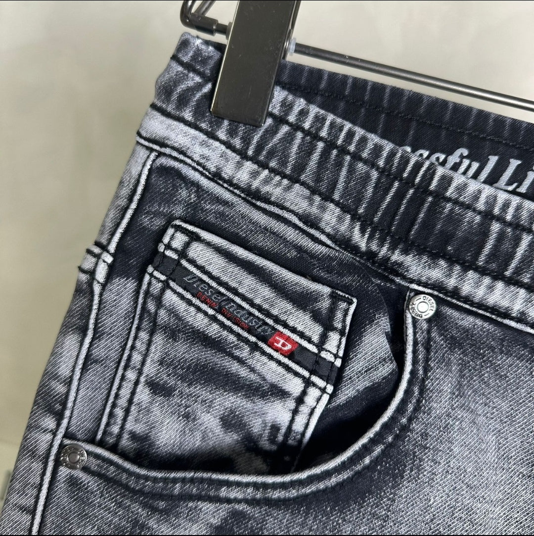 Diesel D-Strukt 0QWTY slim-cut jeans