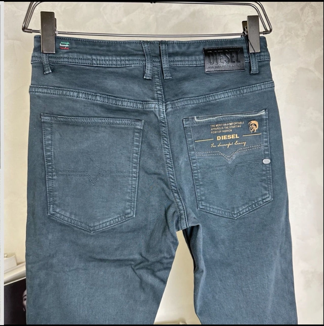 Diesel D-Strukt 0QWTY slim-cut jeans