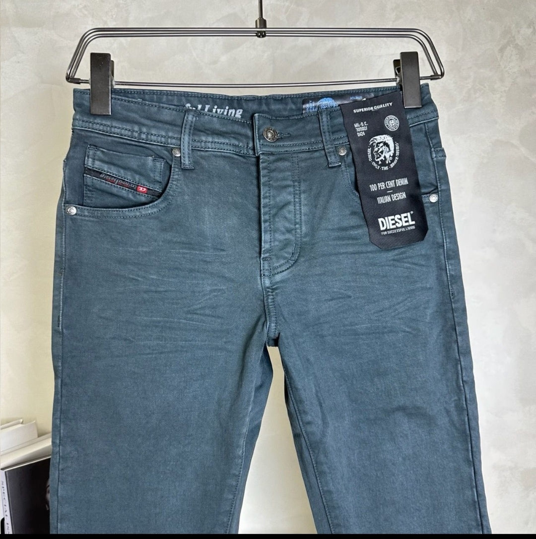 Diesel D-Strukt 0QWTY slim-cut jeans